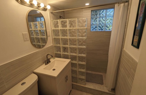 West Park House | Best single house! Centrally located, 10min away from Aventura mall & Hard Rock