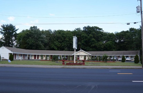 Plainville Hotel | Best Stay Inn
