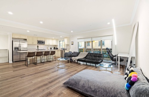 Lamanda Park Apartment | Best value 2b2b center of Pasadena