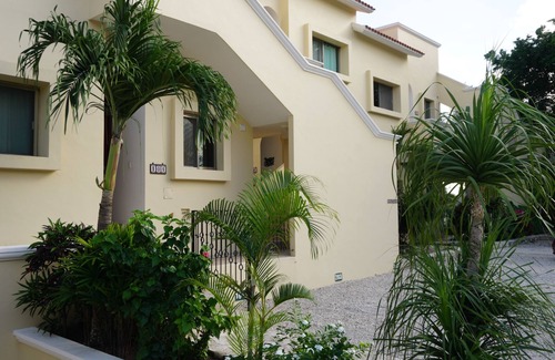 Puerto Aventuras Condo | Best Value in PA! 2 bedroom/2 bath, clean, quiet, concrete building.