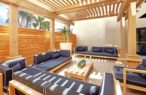 Calabasas House | Best Value, Quality Stay! 2 Convenient Units, Dog-friendly Property, Pool