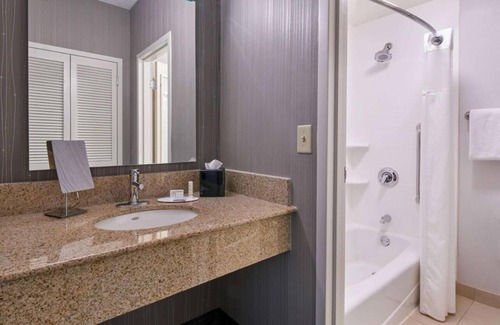 Eden Prairie Resort | Best Value, Quality Stay! Pets Allowed with Fee, Indoor Pool, Private Parking!