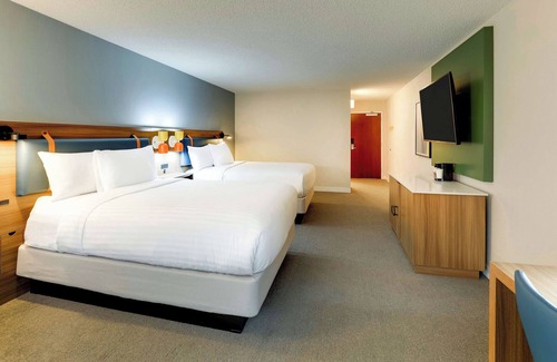Oyster Point Resort | Best Value, Quality Stay! Pets Allowed, Near Linden/Hillside Green Spot