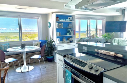 North Carolina Coast Condo | Best view at Carolina Beach ~ Pet Friendly ~ 1bd 1ba ~ Steps from the beach!