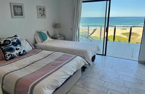 Oyster Bay Villa | Best views from beautiful home
