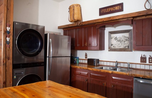 Alma House | Best Views in Park County! Ski at Breck!