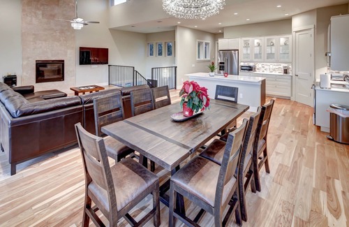 Lost Creek House | Best views in town