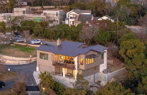 Lost Creek House | Best views in town