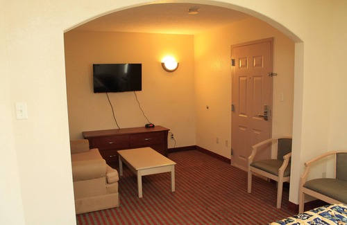 Viavant - Venetian Isles Hotel | Best Way Inn & Suites