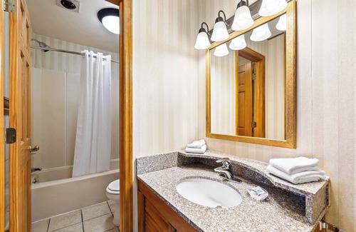 Lake Placid Hotel | Best Western Adirondack Inn