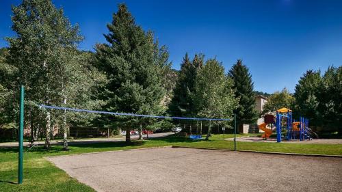 Glenwood Springs Hotel | Best Western Antlers at Glenwood Springs