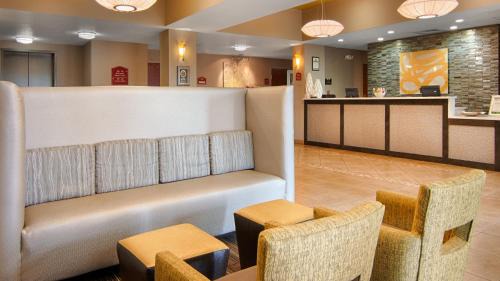Auburndale Hotel | Best Western Auburndale Inn & Suites