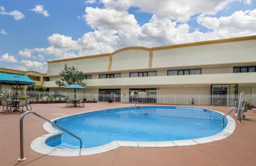 Lakeview Hotel | Best Western Battlefield Inn