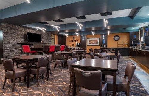 Bonnyville Hotel | Best Western Bonnyville Inn & Suites