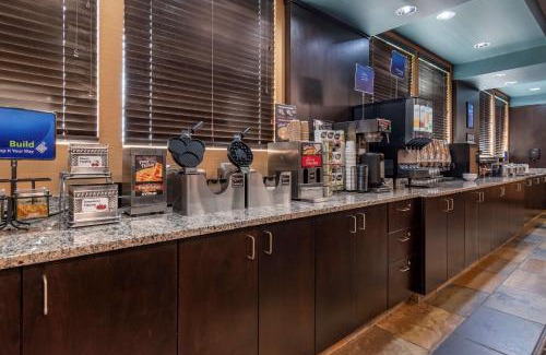 Bonnyville Hotel | Best Western Bonnyville Inn & Suites
