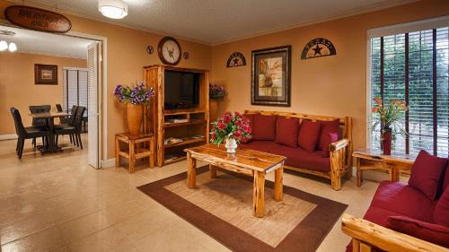Brady Hotel | Best Western Brady Inn