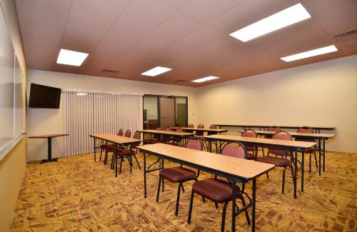 Branson West Hotel | Best Western Branson Inn and Conference Center