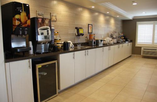 North Hollywood Hotel | Best Western Burbank Airport Inn