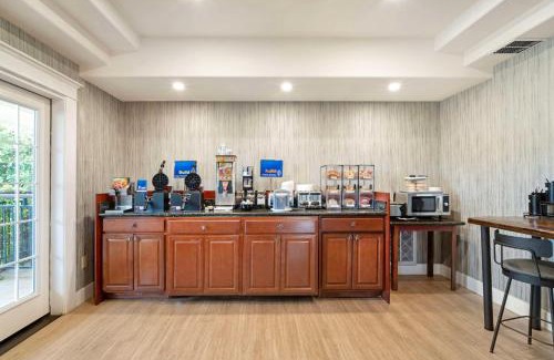 Altaville Hotel | Best Western Cedar Inn & Suites