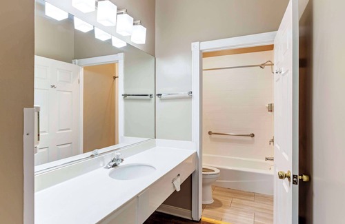 Ridgecrest Hotel | Best Western China Lake Inn