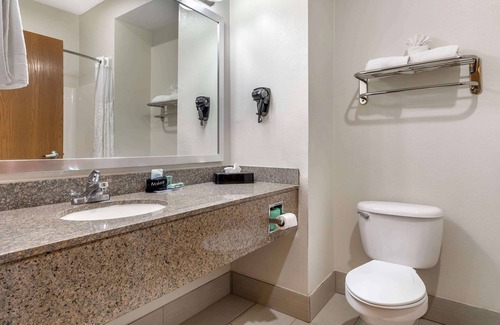 Mineral Wells Hotel | Best Western Club House Inn & Suites