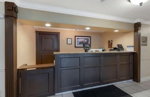 Selma Hotel | Best Western Colonial Inn