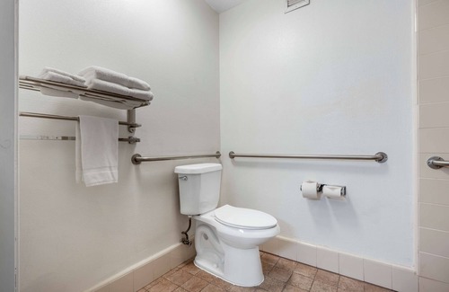 Selma Hotel | Best Western Colonial Inn