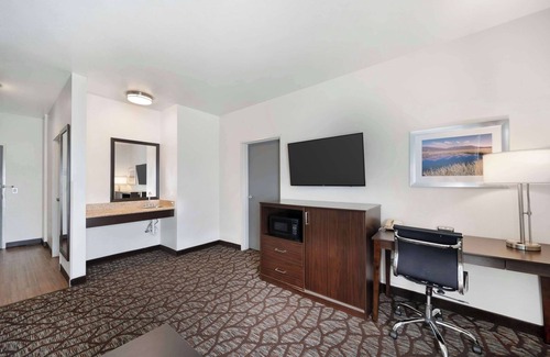 Medford Hotel | Best Western Crater Lake Highway White City/Medford
