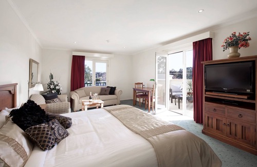 Strathdale Hotel | Best Western Crystal Inn