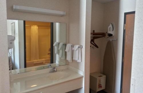 DeWitt Hotel | Best Western DeWitt