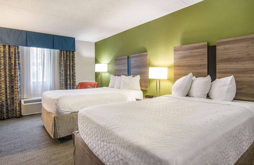 New Philadelphia Hotel | Best Western Dutch Valley Inn