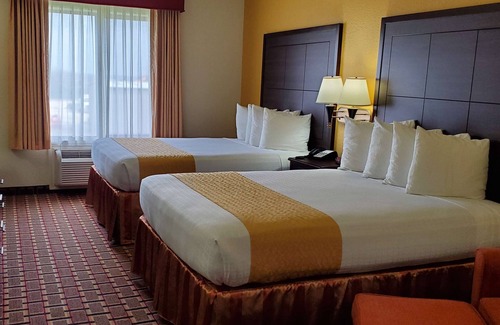Madisonville Hotel | Best Western Executive Inn & Suites