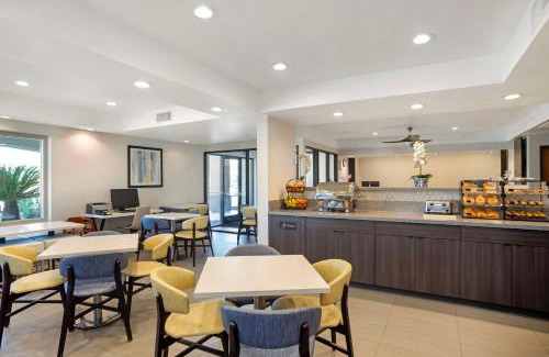 Exeter Hotel | Best Western Exeter Inn & Suites