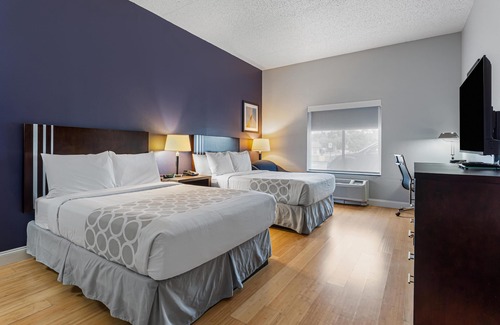 Bentleyville Hotel | Best Western Garden Inn