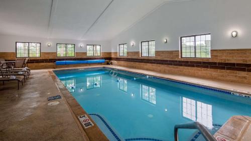 Seabrook Hotel | Best Western Hampshire Inn & Suites