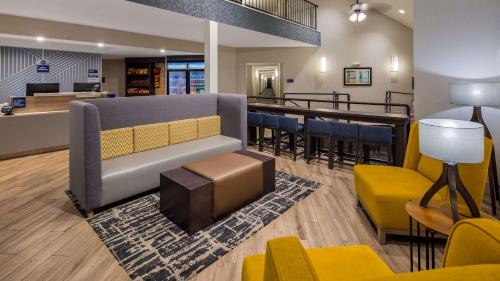 Seabrook Hotel | Best Western Hampshire Inn & Suites
