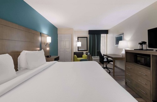 Coliseum Central Hotel | Best Western Hampton Coliseum Inn