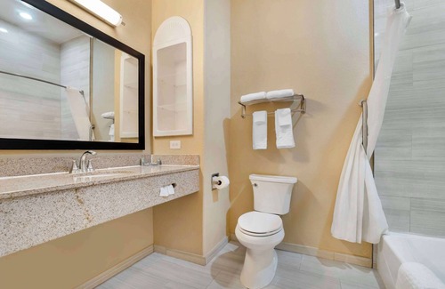Realitos Hotel | Best Western Hebbronville Inn