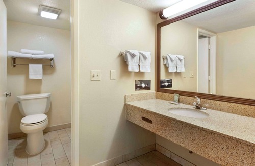 Chico Hotel | Best Western Heritage Inn - Chico