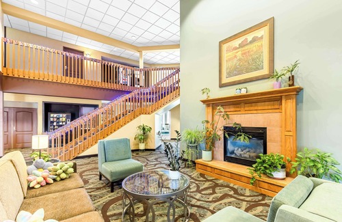 Newton Hotel | Best Western Holiday Manor