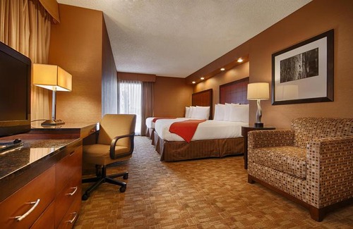 The Mesa Hotel | Best Western Inn at Palm Springs