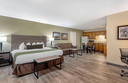 Brenham Hotel | Best Western Inn of Brenham