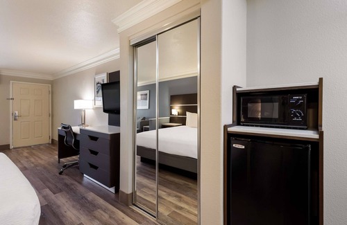 Lemoore Hotel | Best Western Inn & Suites Lemoore