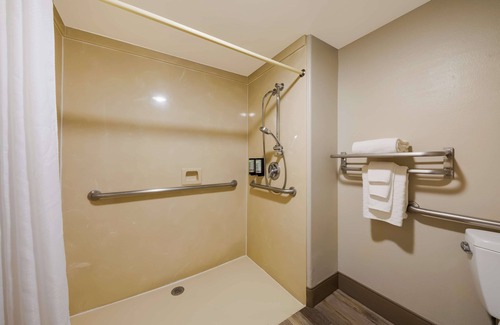 Lemoore Hotel | Best Western Inn & Suites Lemoore