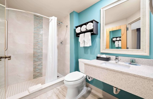 Villas on the Green Hotel | Best Western Intracoastal Inn