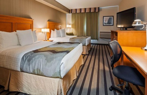 Newton Hotel | Best Western King George Inn & Suites