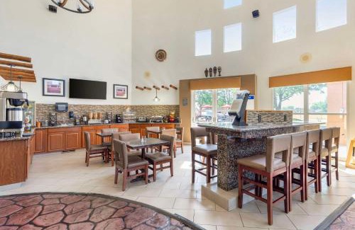 Fort Collins Hotel | Best Western Kiva Inn