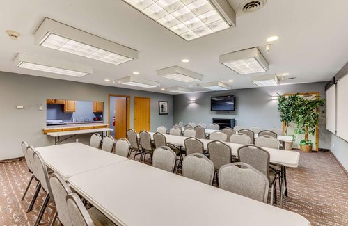 Ludington Hotel | Best Western Lakewinds