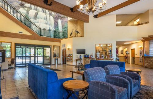 Ahsahka Hotel | Best Western Lodge at River's Edge