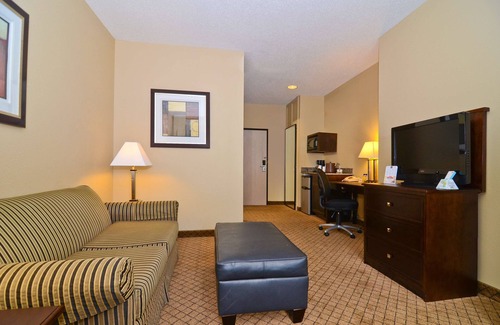 Macomb Hotel | Best Western Macomb Inn